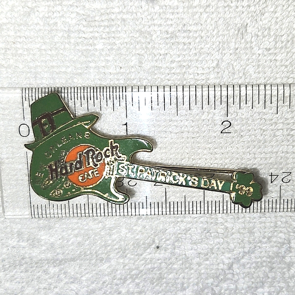 Hard Rock Cafe St. Patrick's Day Guitar Pin